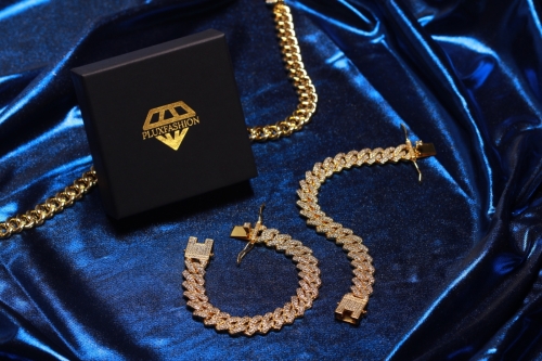 Iced Out Cuban Bracelet - Goud