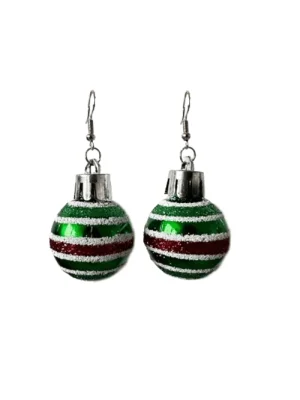 Gestreepte Kerstbal Oorbellen - Groen/Rood